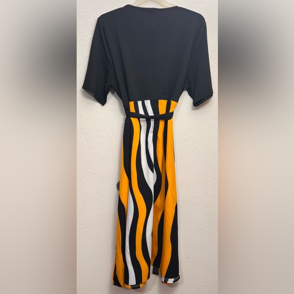 NWOT Clasi Striped Self Tie A-Line Dress size 20 Yellow/Black/White - Picture 4 of 7